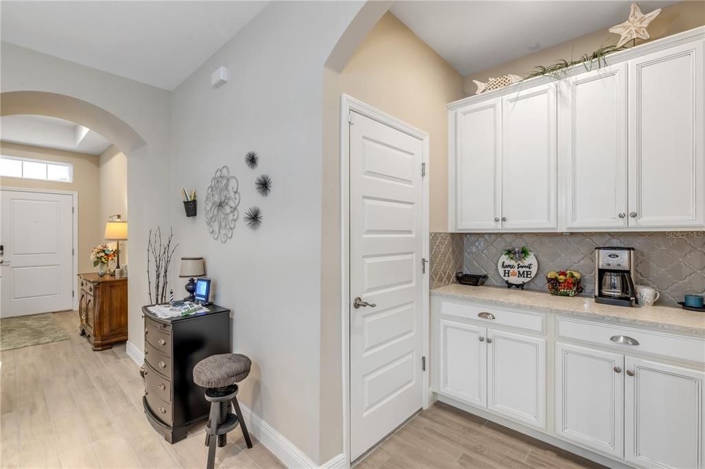 For Sale: $521,000 (3 beds, 3 baths, 2040 Square Feet)