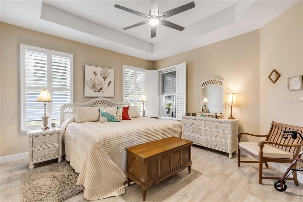 For Sale: $521,000 (3 beds, 3 baths, 2040 Square Feet)