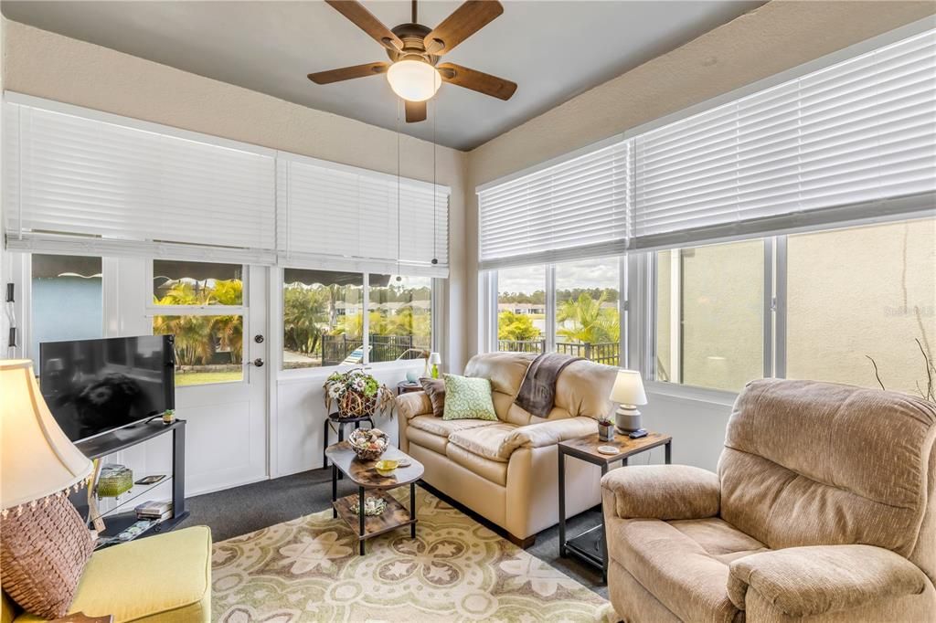 For Sale: $521,000 (3 beds, 3 baths, 2040 Square Feet)