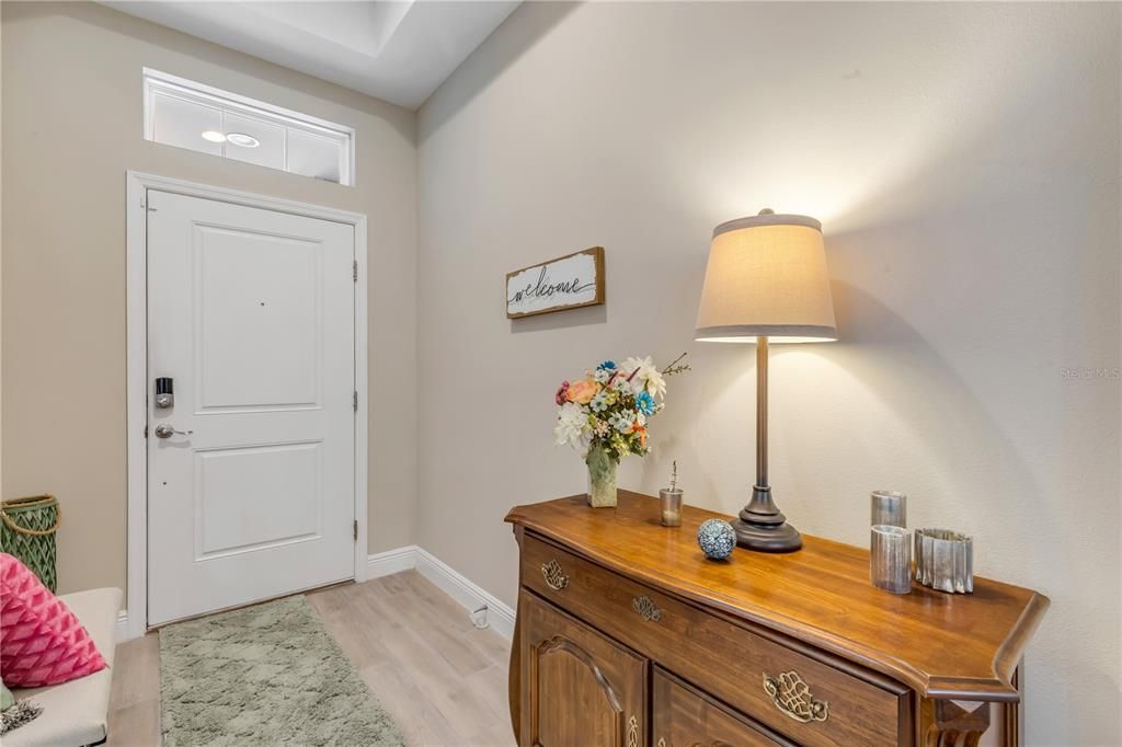 For Sale: $521,000 (3 beds, 3 baths, 2040 Square Feet)