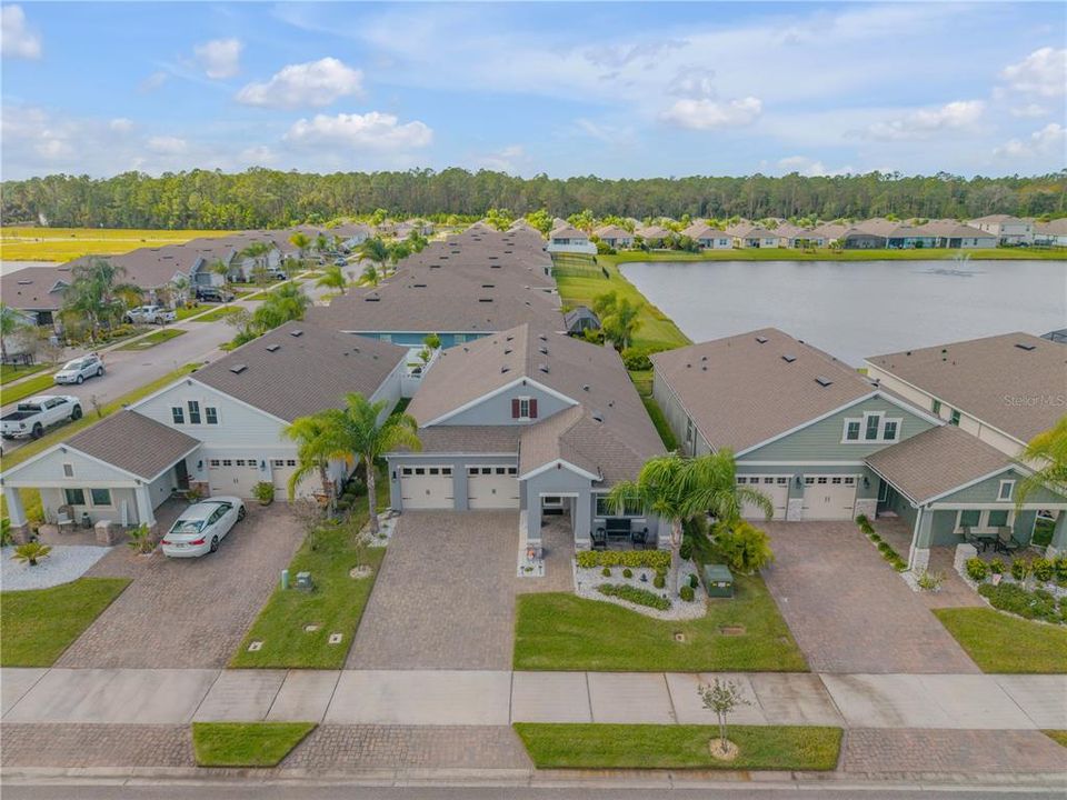 For Sale: $521,000 (3 beds, 3 baths, 2040 Square Feet)