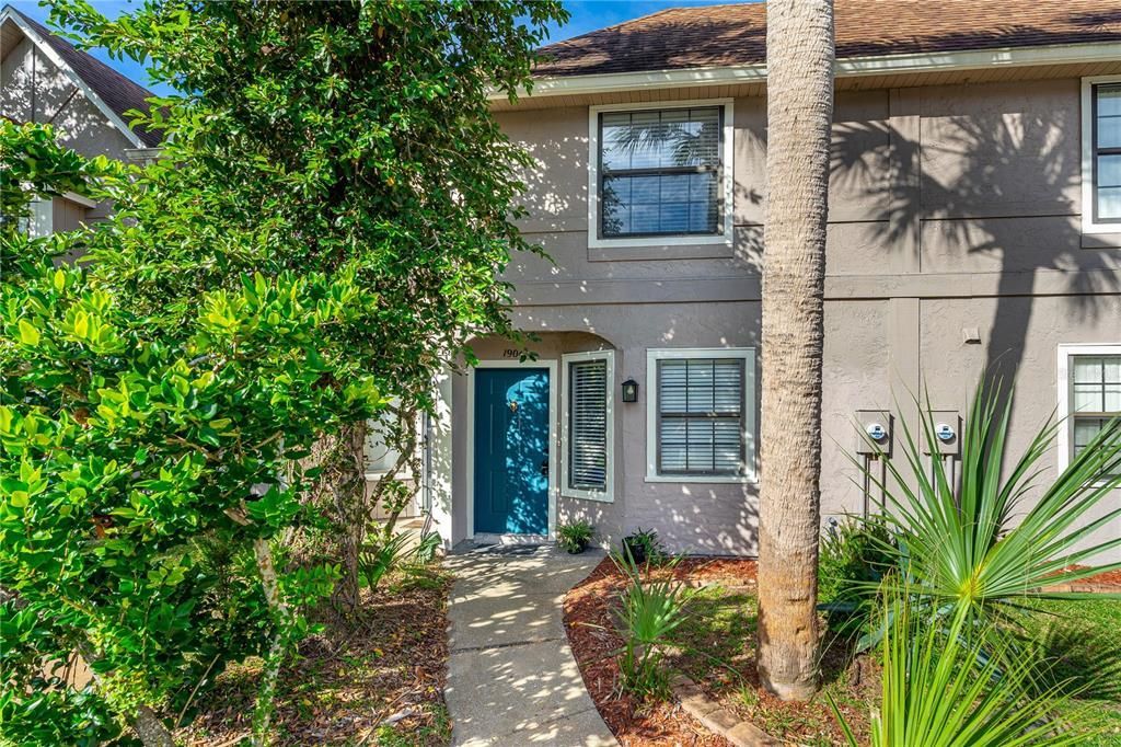 For Sale: $199,900 (2 beds, 2 baths, 1263 Square Feet)