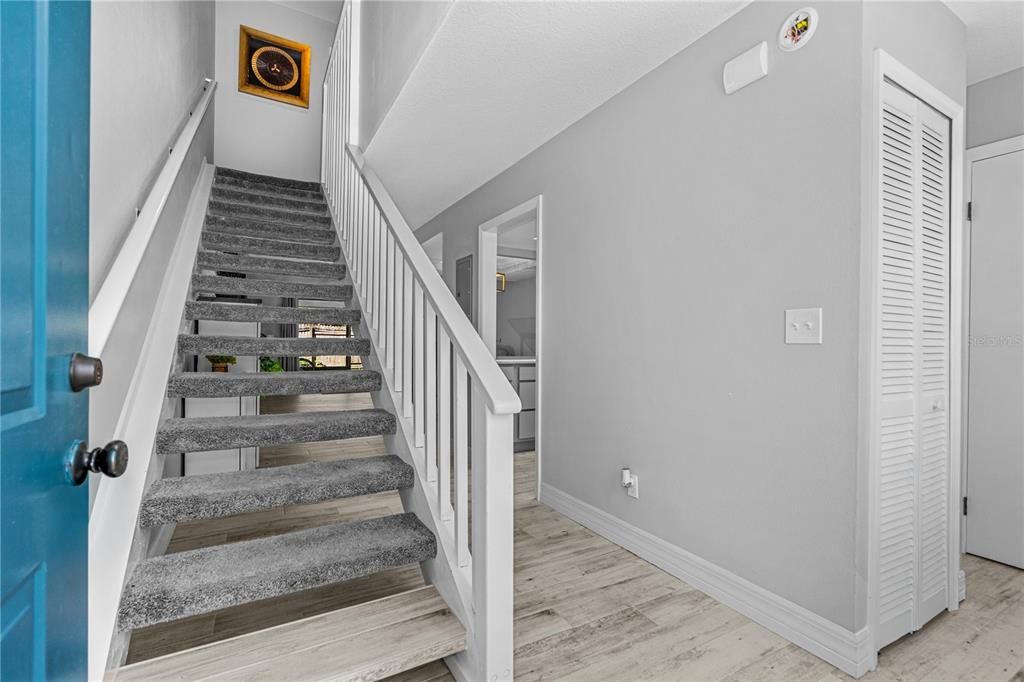 For Sale: $199,900 (2 beds, 2 baths, 1263 Square Feet)