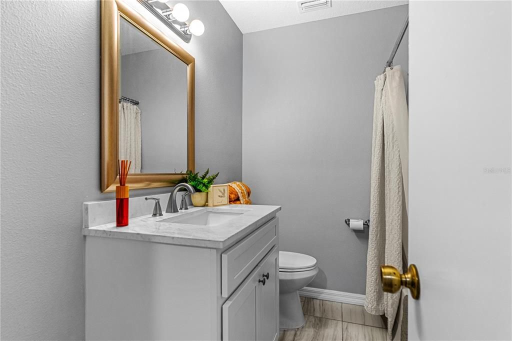 For Sale: $199,900 (2 beds, 2 baths, 1263 Square Feet)