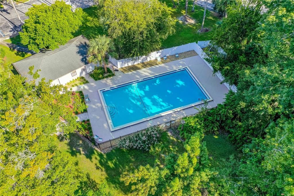 For Sale: $199,900 (2 beds, 2 baths, 1263 Square Feet)