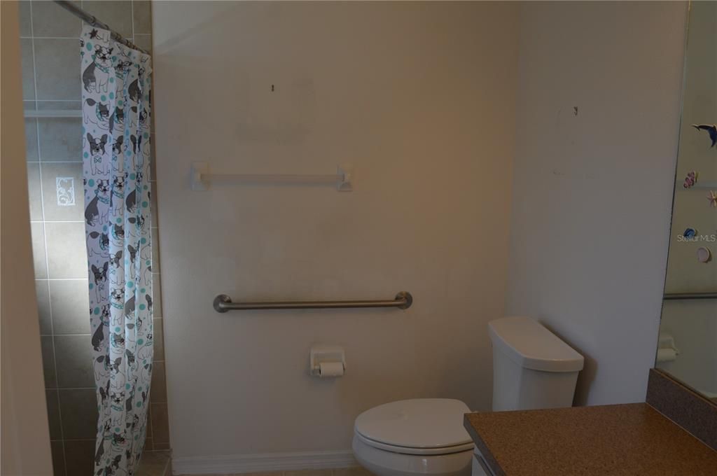 Active With Contract: $283,000 (3 beds, 2 baths, 1439 Square Feet)