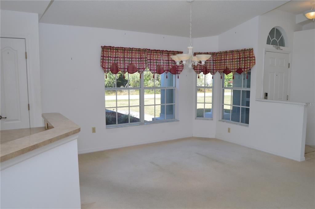 Active With Contract: $283,000 (3 beds, 2 baths, 1439 Square Feet)