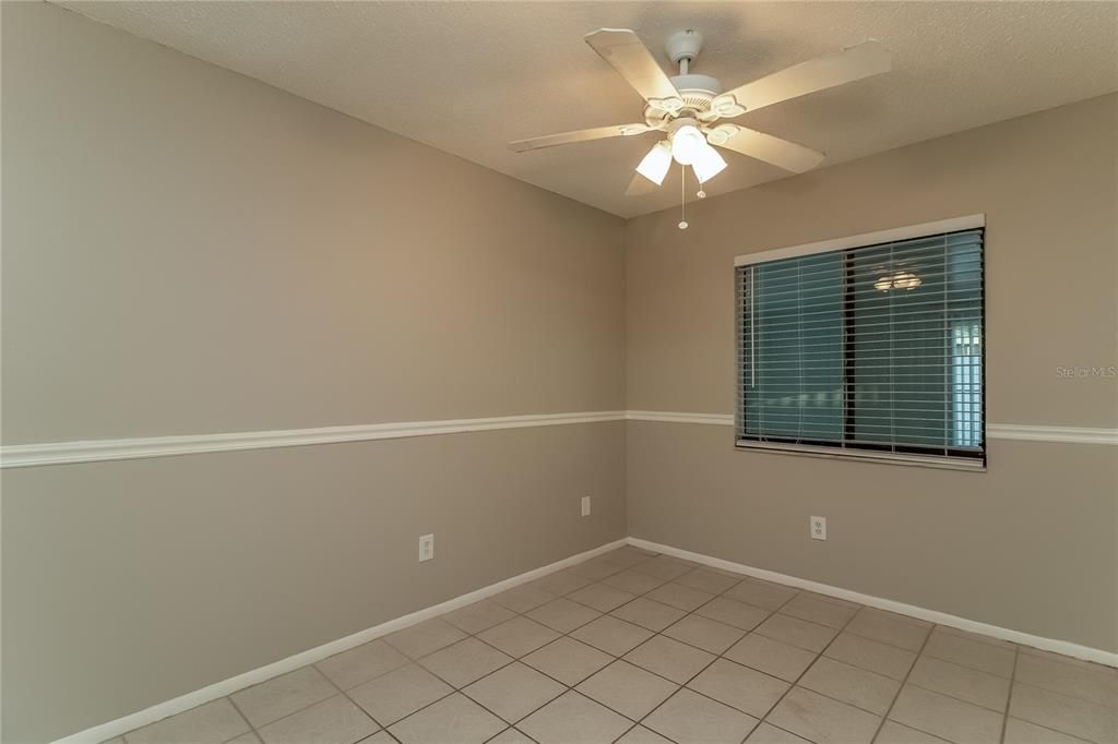 For Rent: $2,445 (4 beds, 2 baths, 1276 Square Feet)