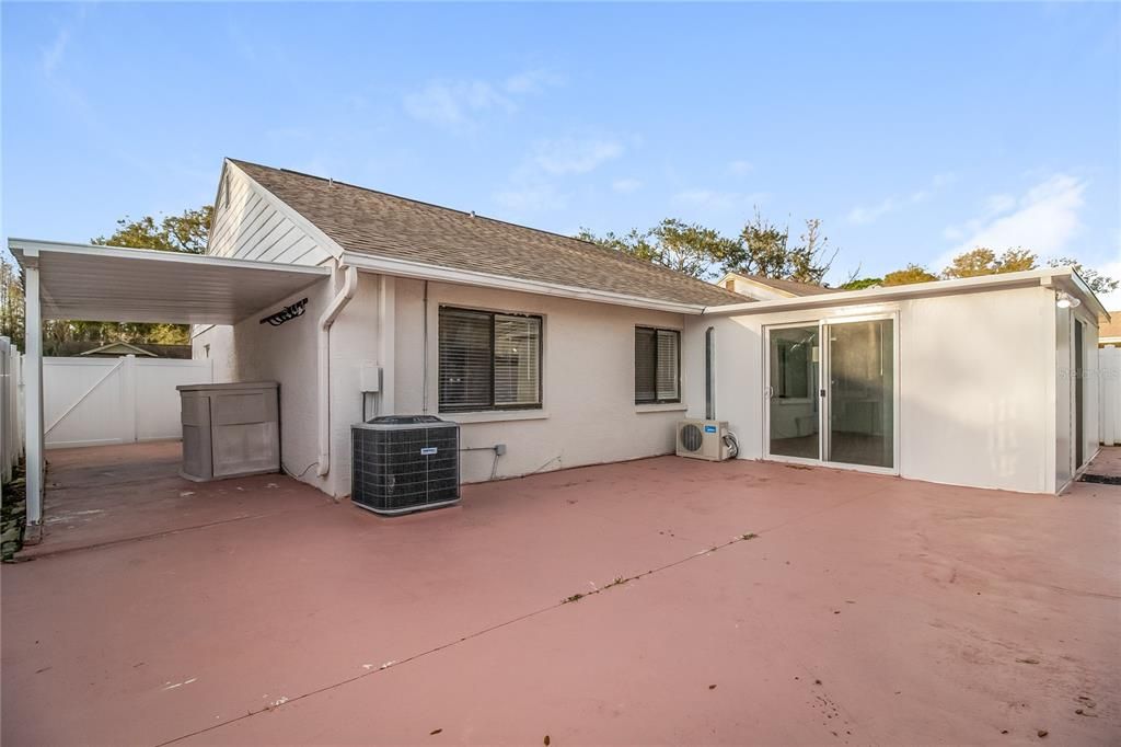 For Rent: $2,445 (4 beds, 2 baths, 1276 Square Feet)