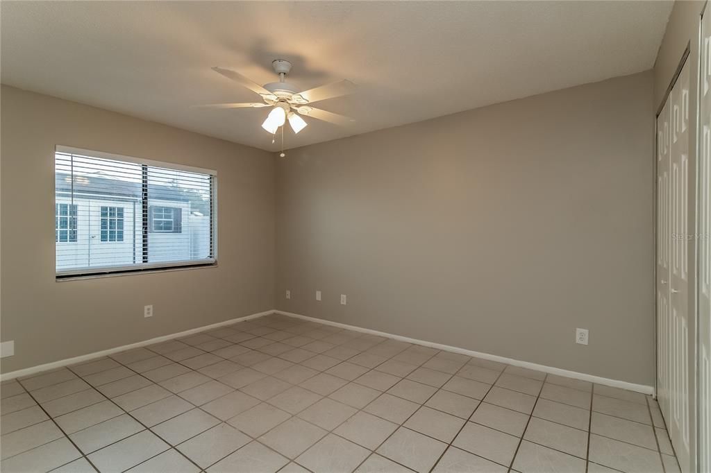 For Rent: $2,445 (4 beds, 2 baths, 1276 Square Feet)