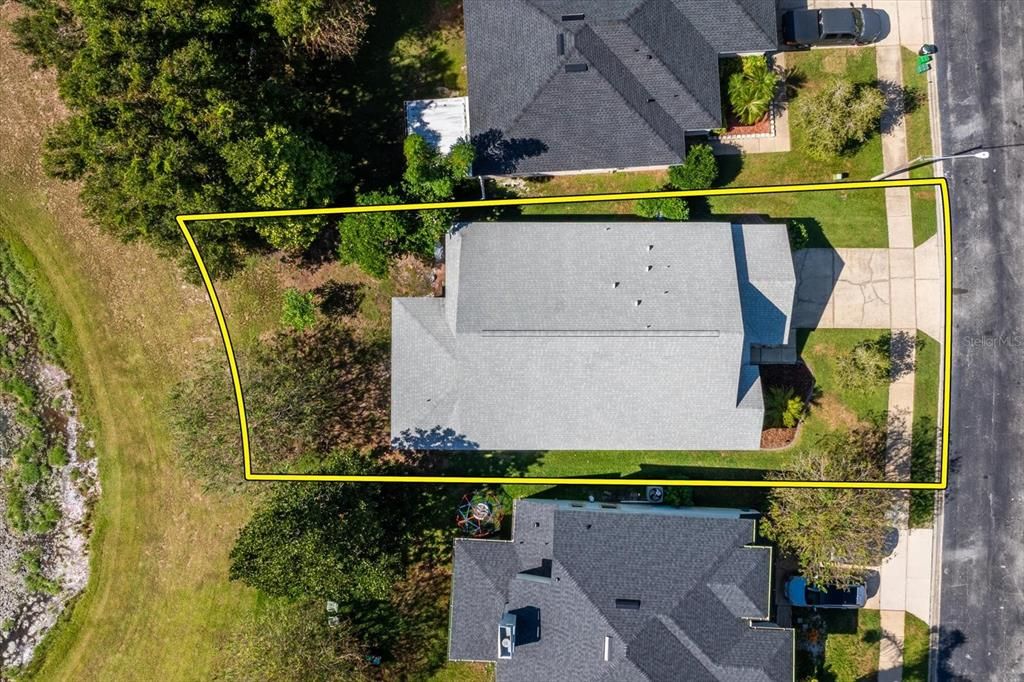 Active With Contract: $390,000 (4 beds, 3 baths, 2389 Square Feet)