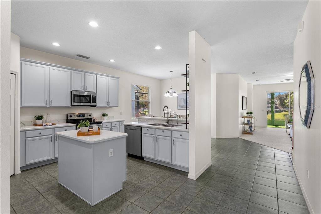 Active With Contract: $390,000 (4 beds, 3 baths, 2389 Square Feet)