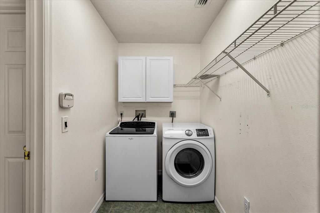 Active With Contract: $390,000 (4 beds, 3 baths, 2389 Square Feet)