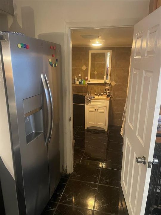 For Sale: $275,000 (3 beds, 1 baths, 898 Square Feet)