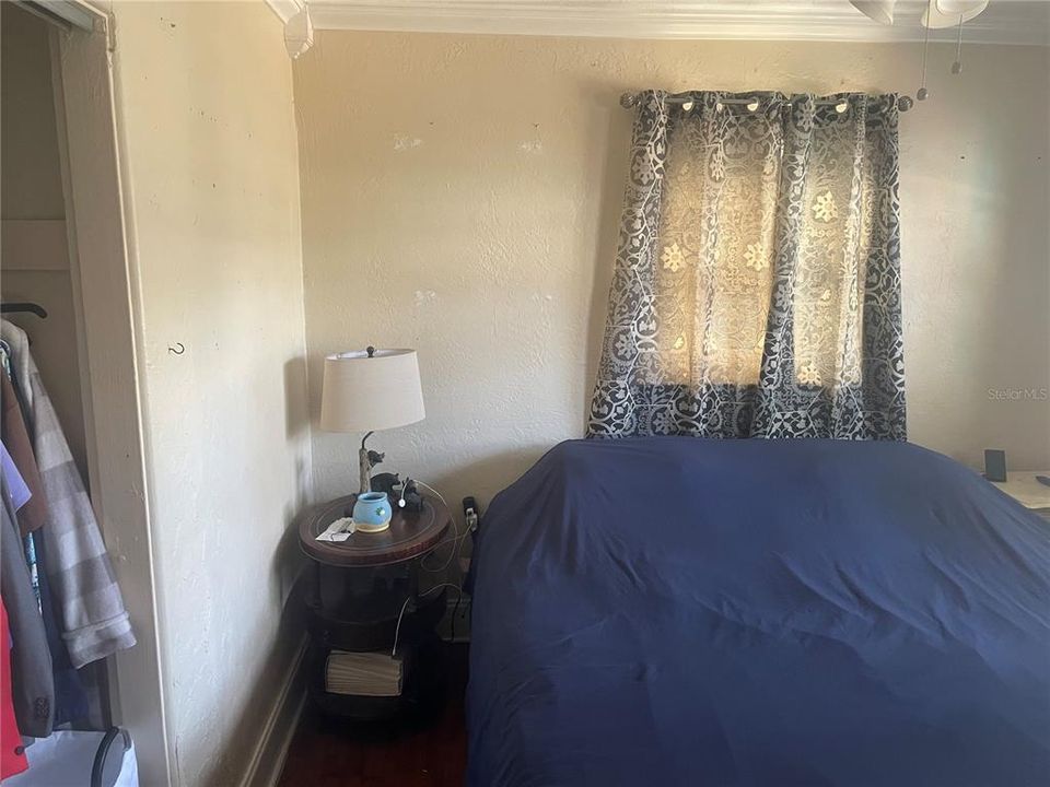 For Sale: $275,000 (3 beds, 1 baths, 898 Square Feet)