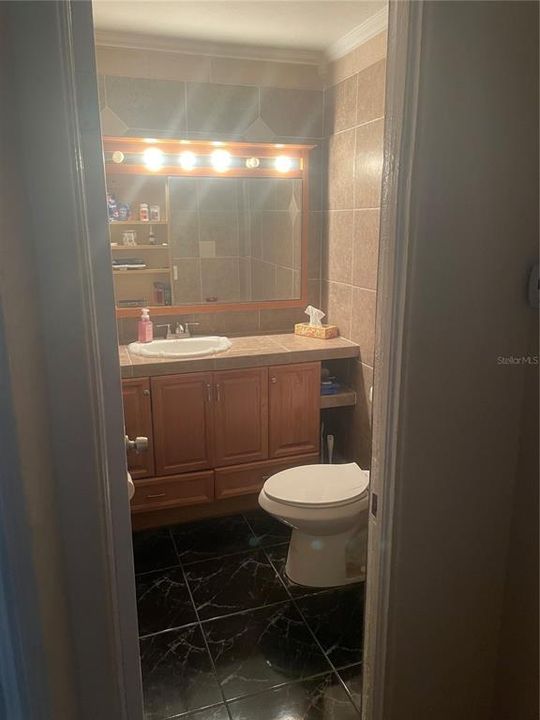 For Sale: $275,000 (3 beds, 1 baths, 898 Square Feet)