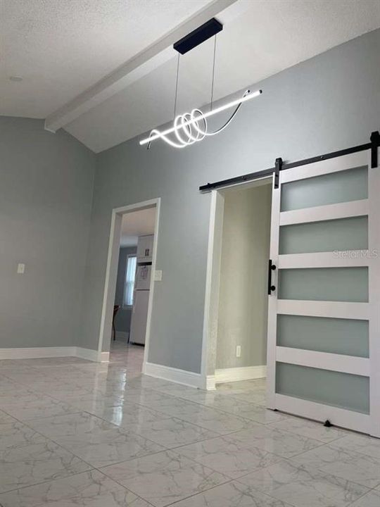 For Rent: $2,900 (3 beds, 2 baths, 1085 Square Feet)