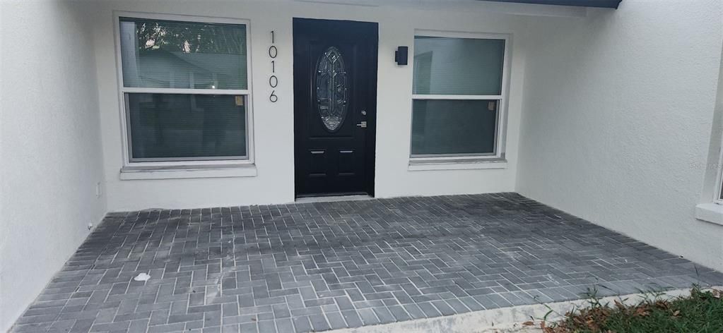 For Rent: $2,900 (3 beds, 2 baths, 1085 Square Feet)