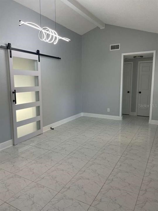 For Rent: $2,900 (3 beds, 2 baths, 1085 Square Feet)