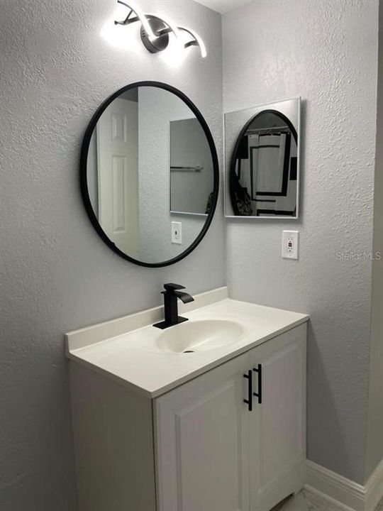 For Rent: $2,900 (3 beds, 2 baths, 1085 Square Feet)