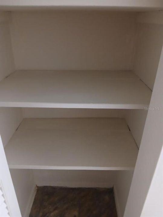 For Sale: $98,500 (1 beds, 1 baths, 680 Square Feet)