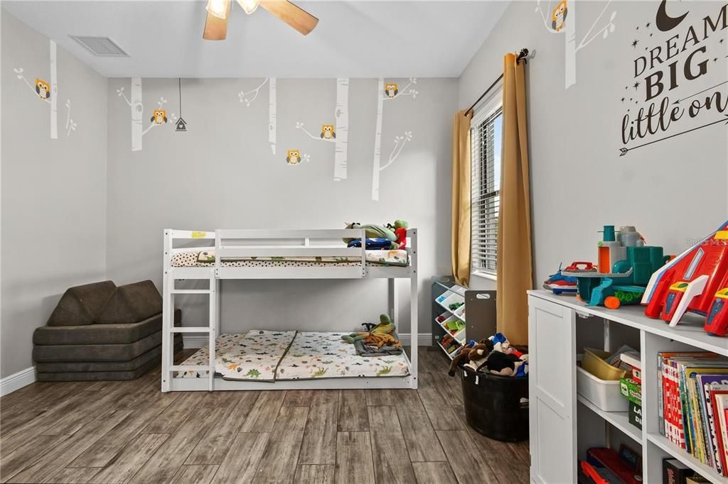 For Rent: $3,750 (5 beds, 4 baths, 3712 Square Feet)