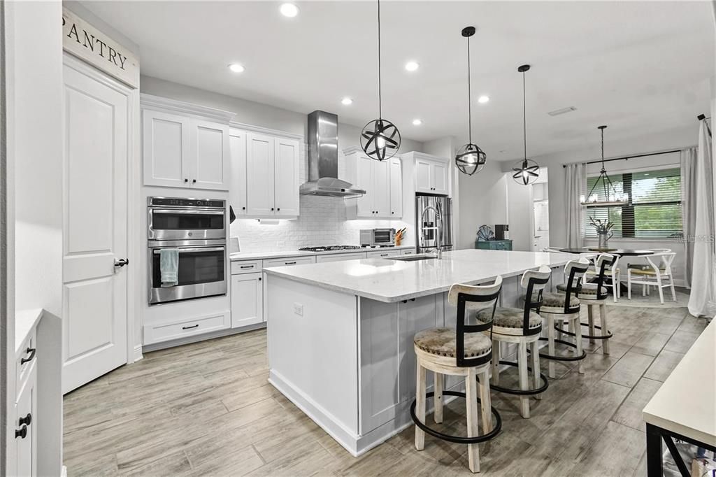 For Rent: $3,750 (5 beds, 4 baths, 3712 Square Feet)