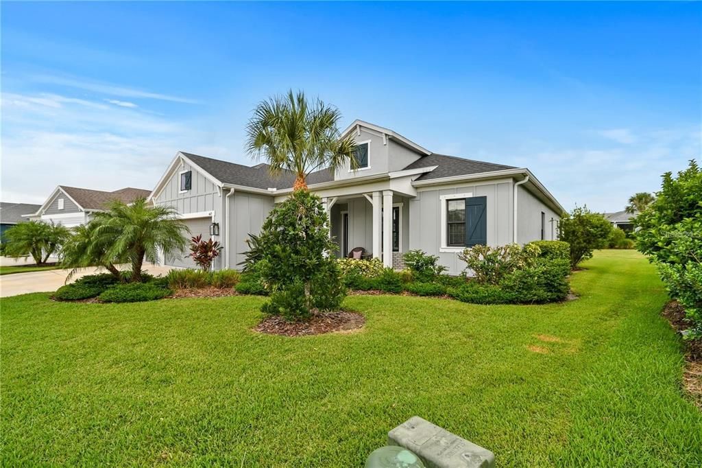 For Rent: $3,750 (5 beds, 4 baths, 3712 Square Feet)