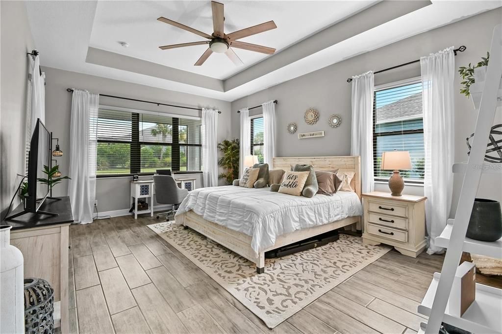 For Rent: $3,750 (5 beds, 4 baths, 3712 Square Feet)