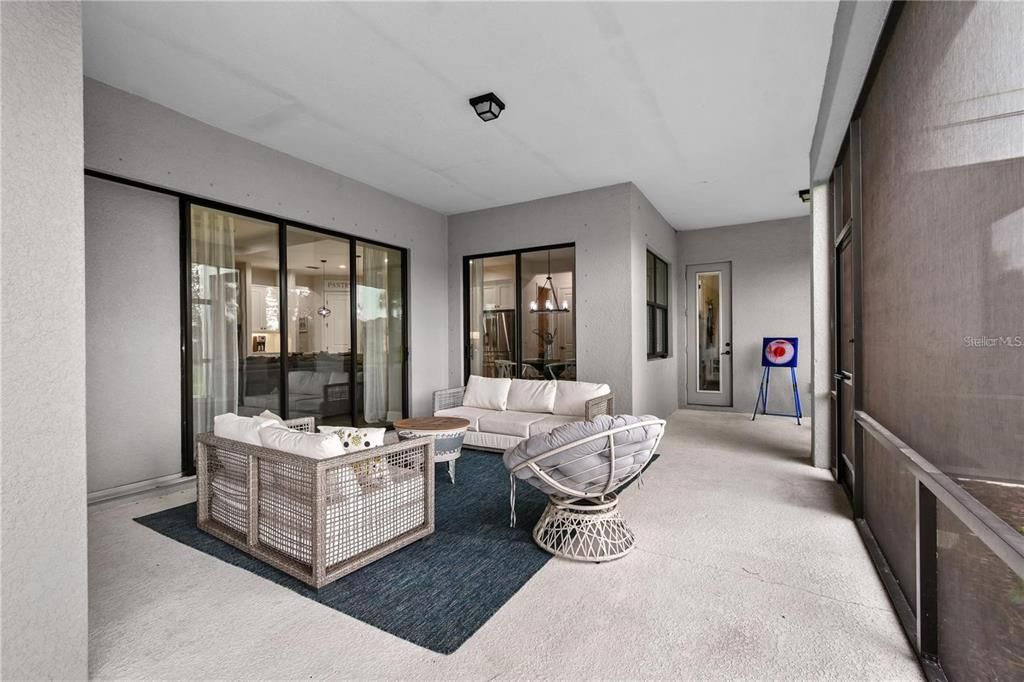 For Rent: $3,750 (5 beds, 4 baths, 3712 Square Feet)