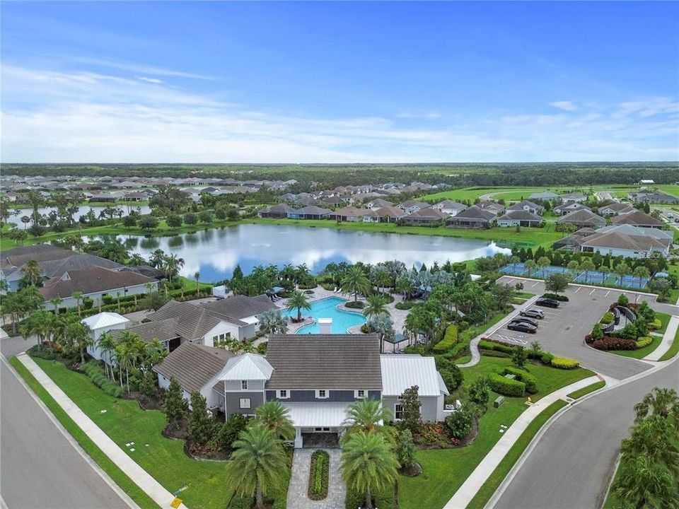 For Rent: $3,750 (5 beds, 4 baths, 3712 Square Feet)