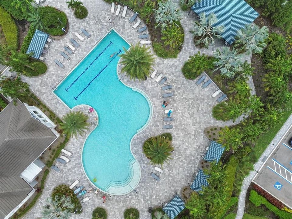 For Rent: $3,750 (5 beds, 4 baths, 3712 Square Feet)