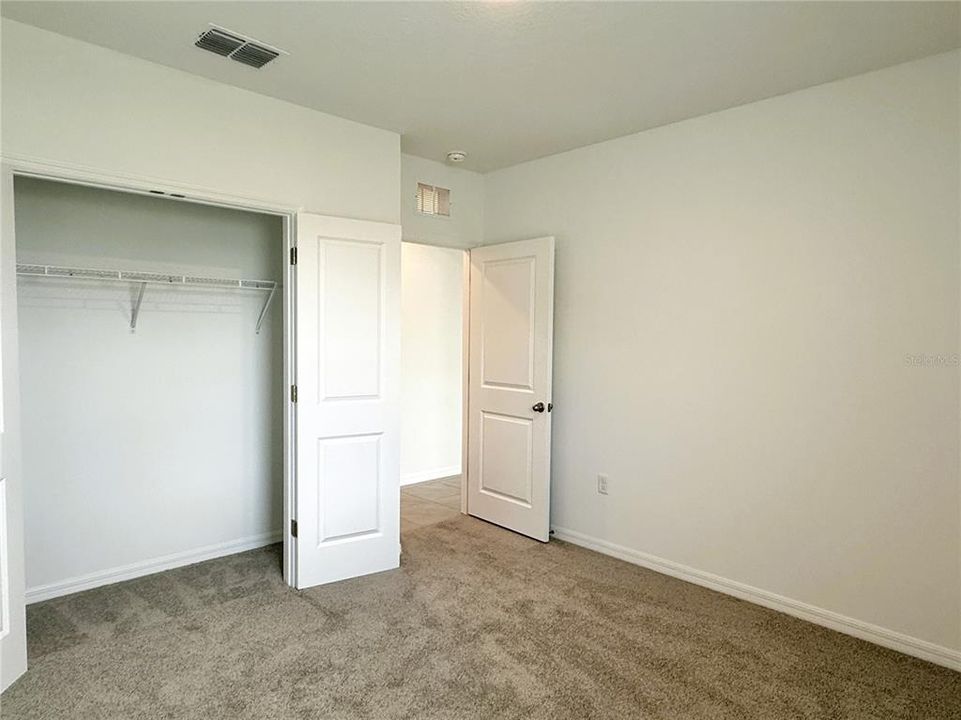 For Rent: $2,495 (5 beds, 3 baths, 2605 Square Feet)