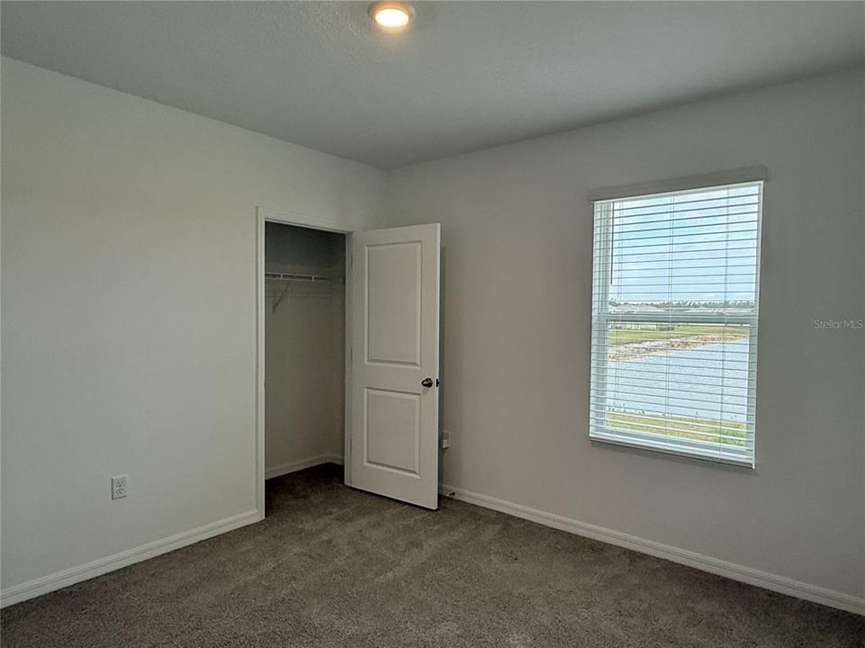 For Rent: $2,495 (5 beds, 3 baths, 2605 Square Feet)