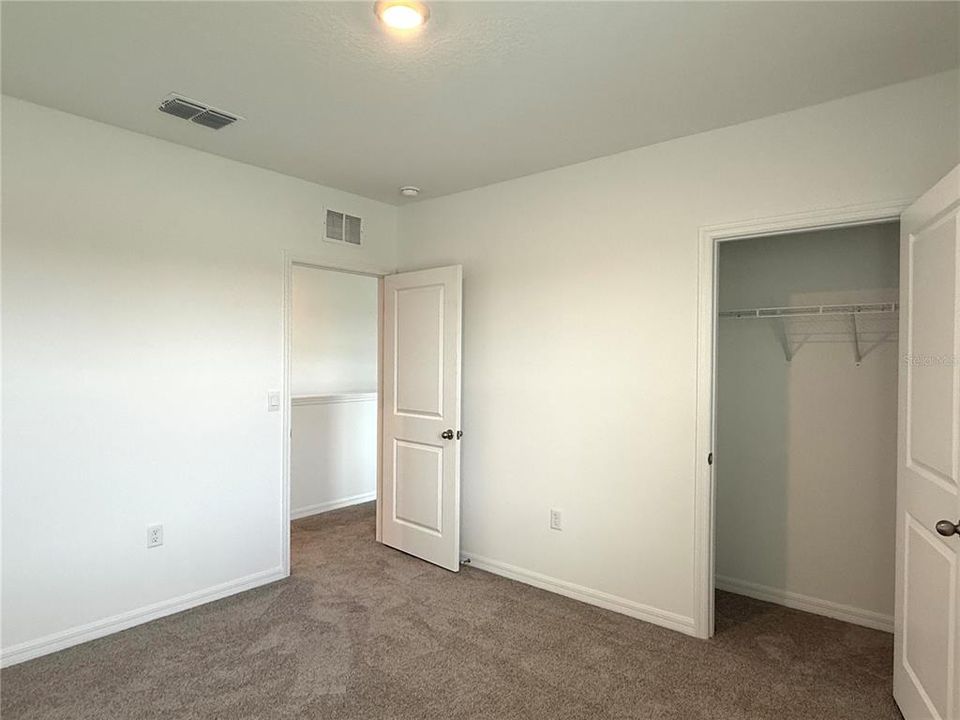 For Rent: $2,495 (5 beds, 3 baths, 2605 Square Feet)