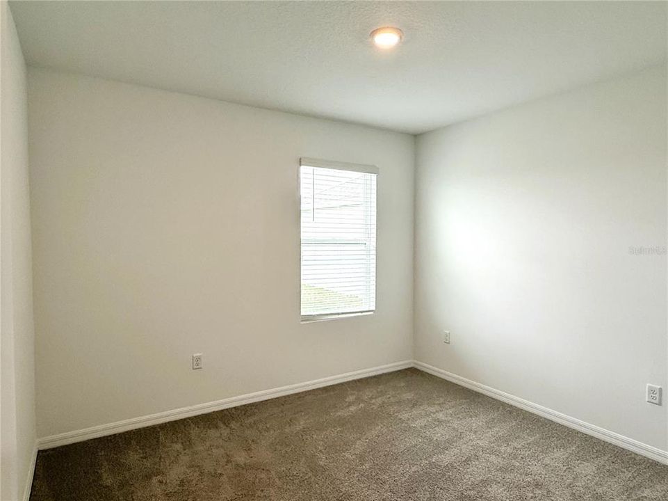 For Rent: $2,495 (5 beds, 3 baths, 2605 Square Feet)