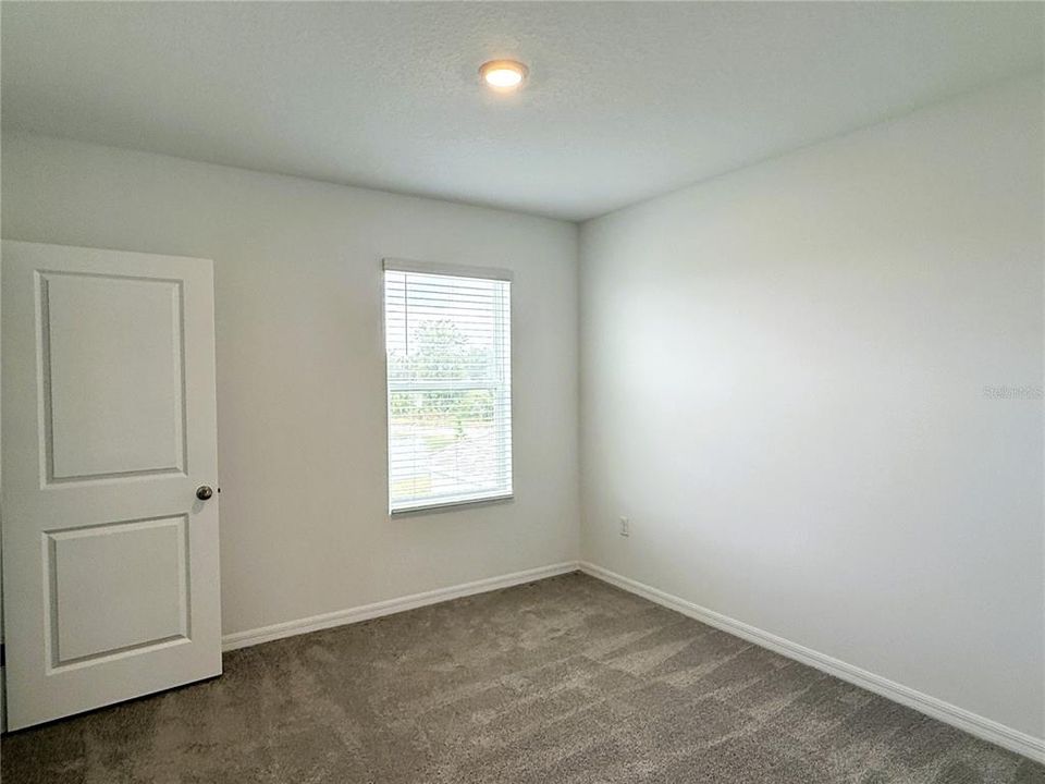 For Rent: $2,495 (5 beds, 3 baths, 2605 Square Feet)