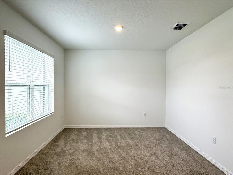 For Rent: $2,495 (5 beds, 3 baths, 2605 Square Feet)