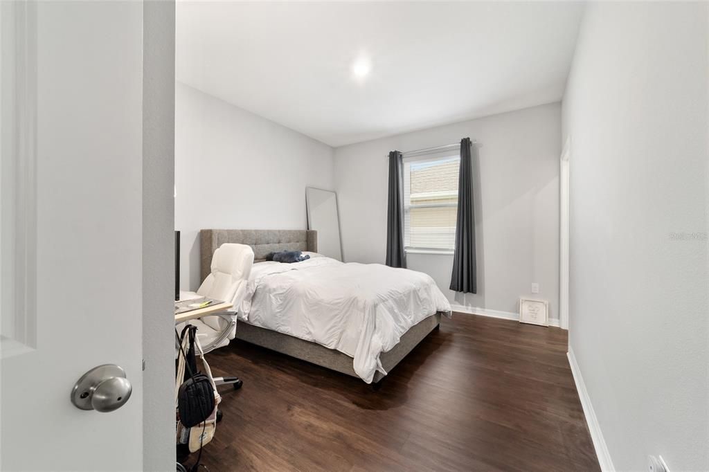 出租: $2,750 (4 贝兹, 3 浴室, 2553 平方英尺)