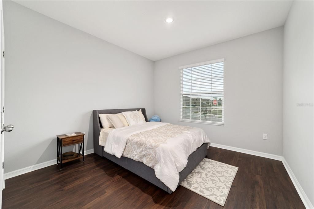 出租: $2,750 (4 贝兹, 3 浴室, 2553 平方英尺)