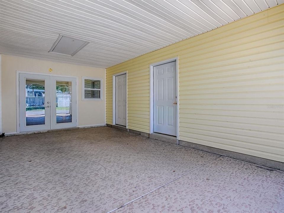 待售: $329,900 (2 贝兹, 2 浴室, 1332 平方英尺)