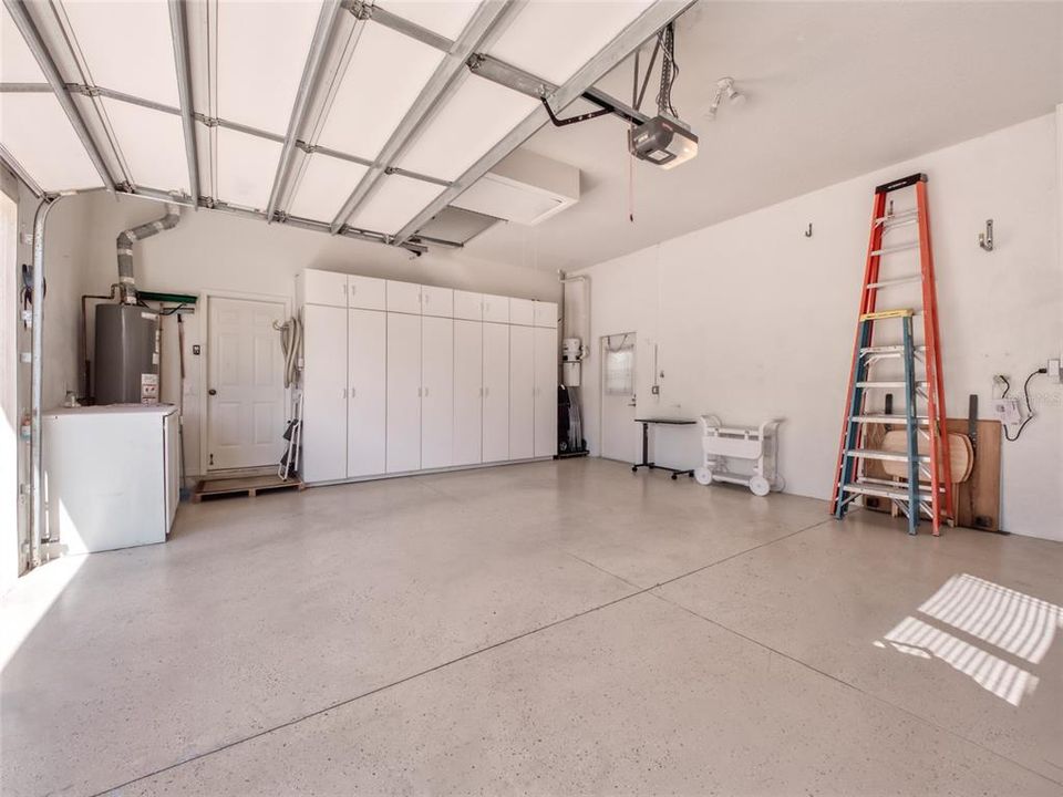 Под контрактом: $955,000 (3 спален, 2 ванн, 2546 Квадратных фут)