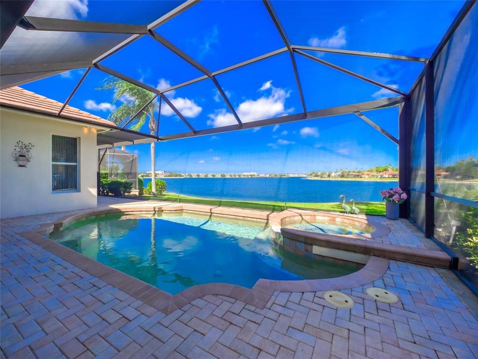 Под контрактом: $955,000 (3 спален, 2 ванн, 2546 Квадратных фут)