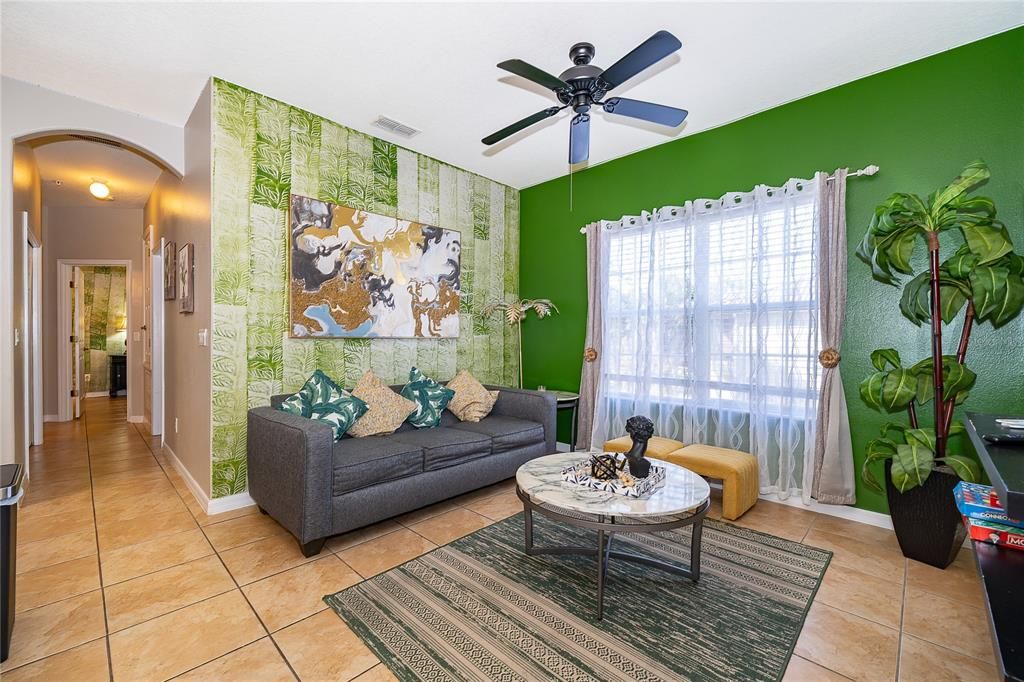 For Sale: $264,000 (2 beds, 2 baths, 1015 Square Feet)