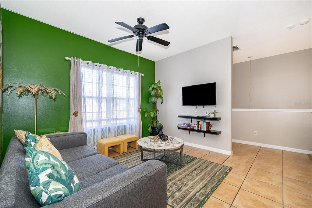 For Sale: $264,000 (2 beds, 2 baths, 1015 Square Feet)