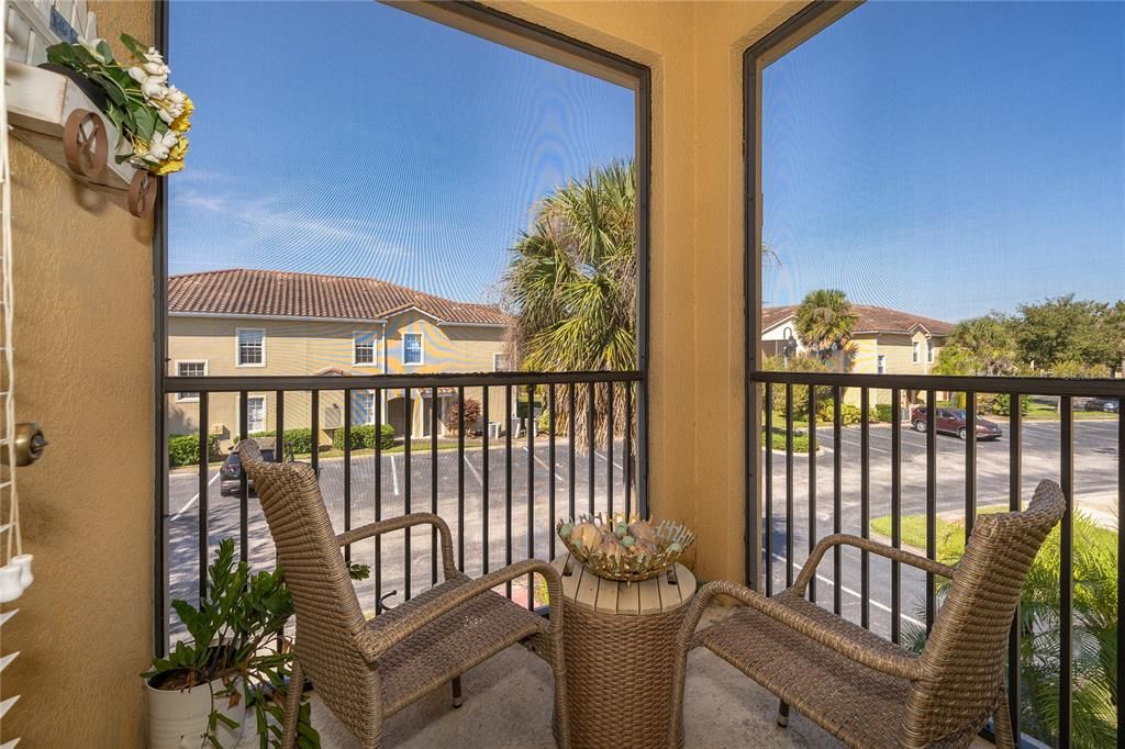 For Sale: $264,000 (2 beds, 2 baths, 1015 Square Feet)