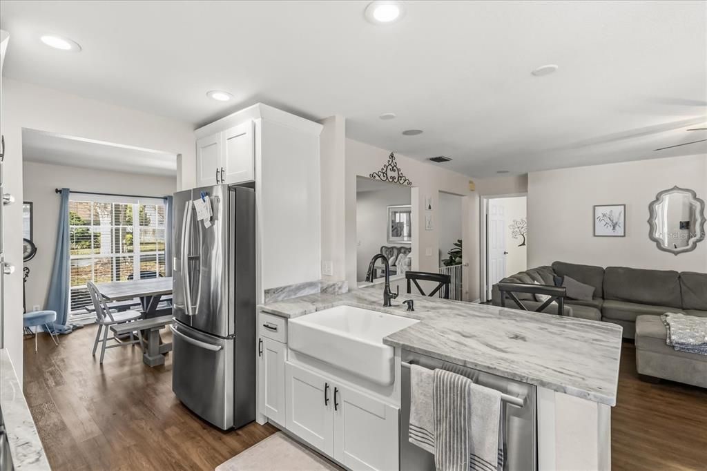 For Sale: $409,999 (3 beds, 2 baths, 1688 Square Feet)