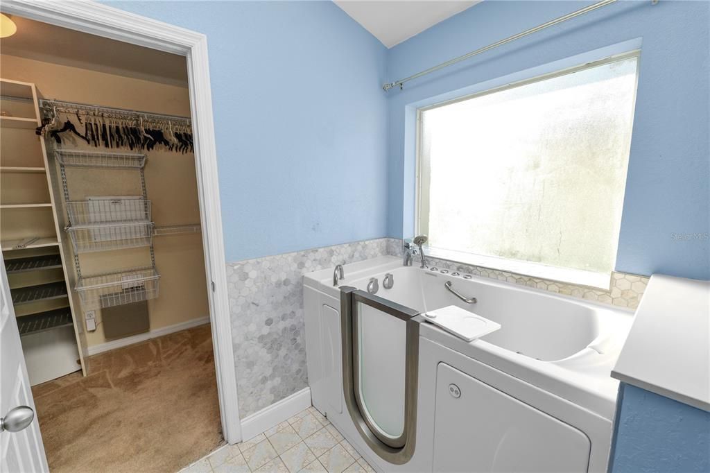 For Sale: $339,000 (3 beds, 2 baths, 2180 Square Feet)