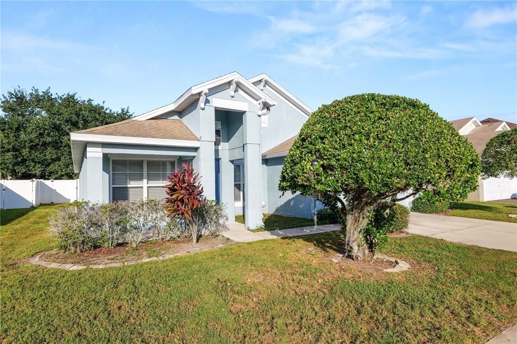 For Sale: $339,000 (3 beds, 2 baths, 2180 Square Feet)