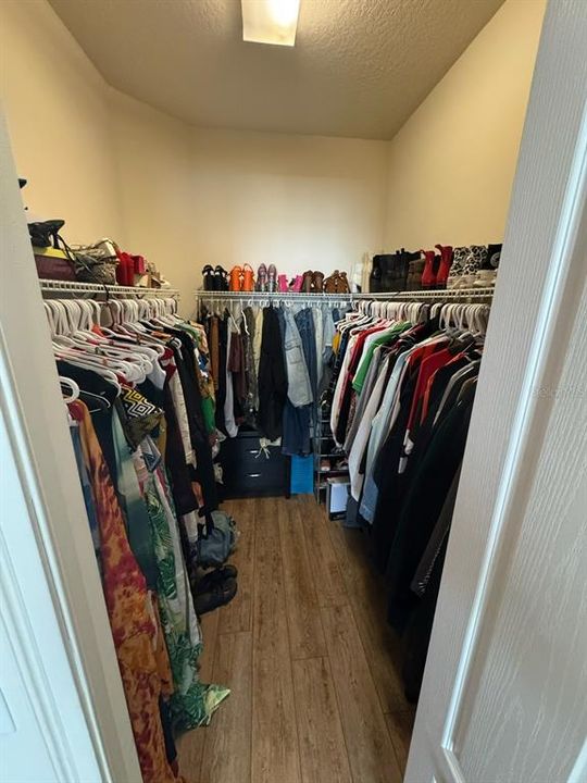 For Rent: $2,500 (4 beds, 3 baths, 1782 Square Feet)